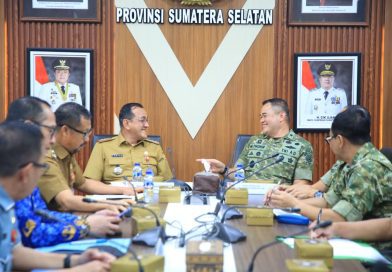 Sekda Edward Candra, Bahas Strategi Penyelesaian Konflik Tenurial dalam Audiensi dengan TNI