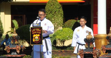 Kenaikan Tingkat 206 Karateka Semarakkan HUT Bhayangkara ke-80 di Polres OKU Timur
