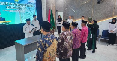 Kakanwil Kemenag Sumsel Lantik Empat Pejabat Administrator, Tekankan Penyegaran dan Akselerasi Kinerja