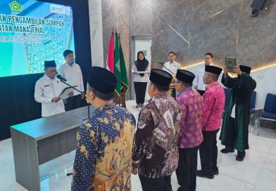 Kakanwil Kemenag Sumsel Lantik Empat Pejabat Administrator, Tekankan Penyegaran dan Akselerasi Kinerja