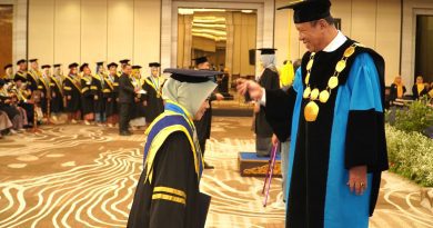 Mantapkan Posisi sebagai Kampus Unggul dan Adaptif di Era Global UPGRIP Terus Berpacu dengan Mutu, Kembali Wisuda 345 Sarjana Baru