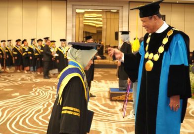 Mantapkan Posisi sebagai Kampus Unggul dan Adaptif di Era Global UPGRIP Terus Berpacu dengan Mutu, Kembali Wisuda 345 Sarjana Baru