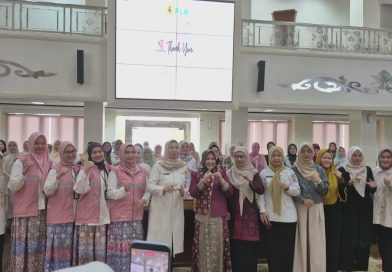 Perkuat Literasi Digital Perempuan, Srikandi PLN S2JB Gandeng DWP Kota Palembang Kenalkan PLN Mobile