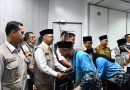 Menteri Haji Irfan Yusuf Lepas Kloter 9 Palembang, Ingatkan Jemaah Jaga Kesehatan di Tanah Suci