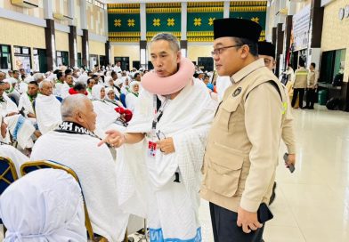 Jemaah Haji Kloter 15 Embarkasi Palembang Bertolak ke Tanah Suci, Ketua PPIH Ingatkan Jaga Kesehatan Jelang Puncak Haji