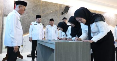 Lantik 198 Pejabat Fungsional, Kakanwil Kemenag Sumsel: Ubah Mindset, Manfaatkan Teknologi!