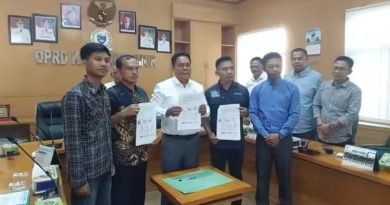 DPRD OKU Timur Bentuk Tim Percepatan Tapal Batas, Janji Pansus Saat Aksi Jadi Sorotan