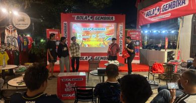 Serentak di 4 Kota, Telkomsel Hadirkan Nonton Bareng Bola Gembira MAXStream TV