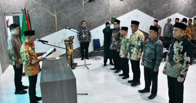 Optimalkan Pelayanan, Kakanwil Kemenag Sumsel Lantik Kabid Pendidikan Madrasah dan Sejumlah Kepala KUA