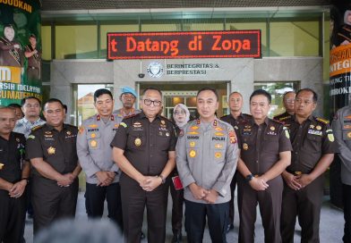 Kapolda Sumsel Perkuat Sinergi Penegakan Hukum di Sumsel, Silaturahmi ke Kejati Sumsel