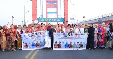 DPD PIM Sumsel Cetak Rekor Dunia MURI, Karnaval Berbusana Kebaya Songket oleh Perempuan Terbanyak