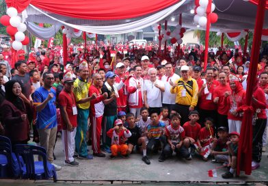 Sambut HUT RI, Warga Kompleks Pemda KM 7 Gelar Jalan Santai