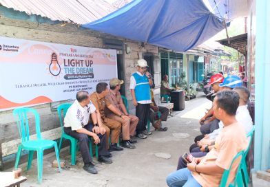 Sambut HPN, PLN Hadirkan Terang dan Harapan bagi Keluarga Mino di Lahat