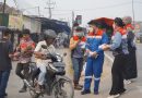 Respons Cepat Dampak Karhutla, PHE Jambi Merang Bagikan Masker ke Warga Sekitar