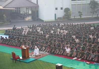 Menghadapi Kemarau Panjang dan Karhutla, Kodam II/Sriwijaya Gelar Sholat Istisqa Berjamaah di Makodam