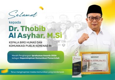 Kepala Biro HKP Thobib Al Asyhar Terima Penghargaan Kepemimpinan Komunikasi Pemerintah