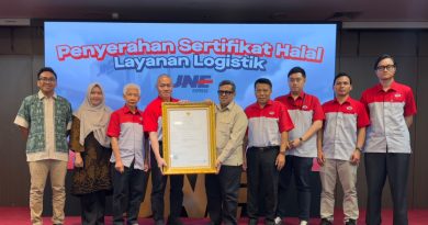 Tetap Komitmen Hadirkan Layanan Aman, Terpercaya dan Sesuai Kebutuhan, JNE Raih Sertifikasi Halal untuk Layanan Logistik dari BPJPH